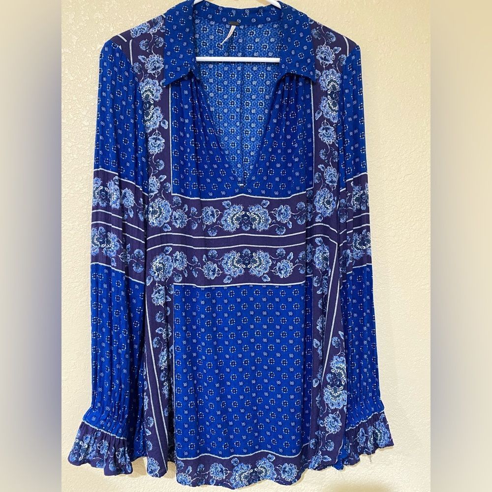 Free People Blue Floral Print Split-Neck Tunic
